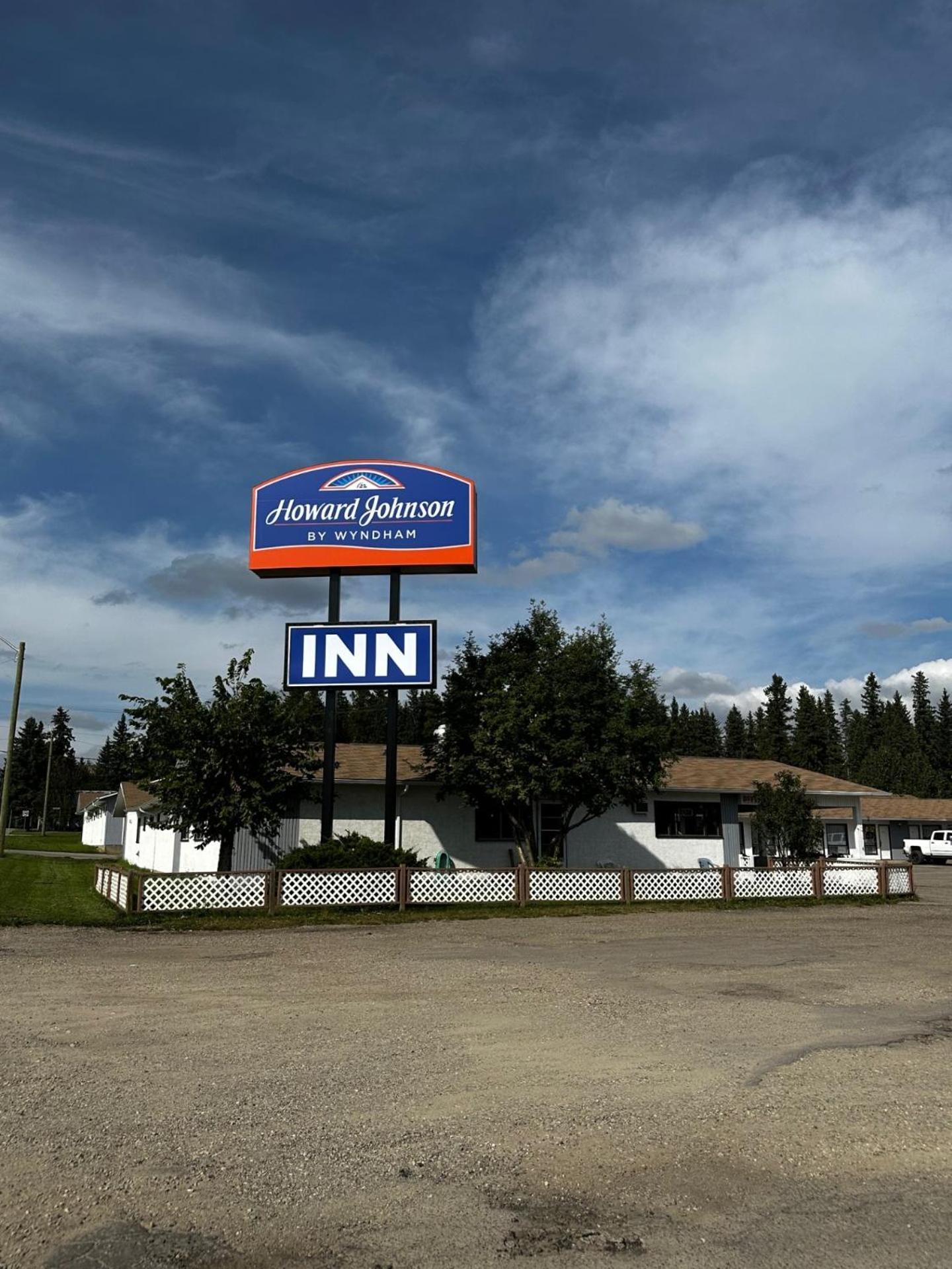 Howard Johnson By Wyndham เอดสัน ภายนอก รูปภาพ
